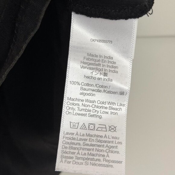 Madewell Essential Slim Tee in Lightweight Cotton in Jet Black, Size Small - Picture 9 of 10